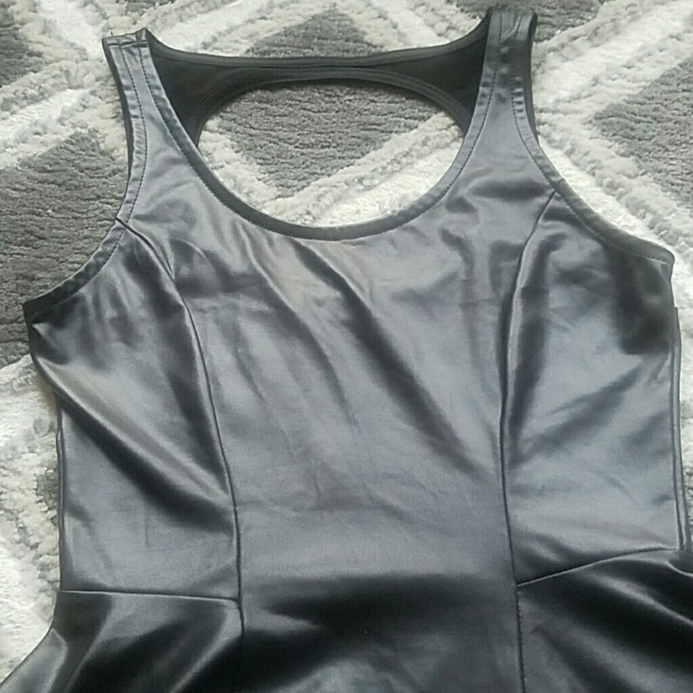 Kirra Vegan Leather Cutout Peplum Top - Picture 5 of 6
